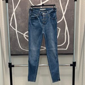 Levi's Women's Skinny Jeans in Blue